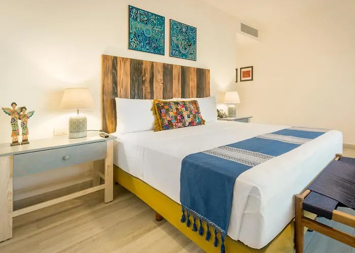 Aparthotel Mar Del Cabo Vacation Rentals